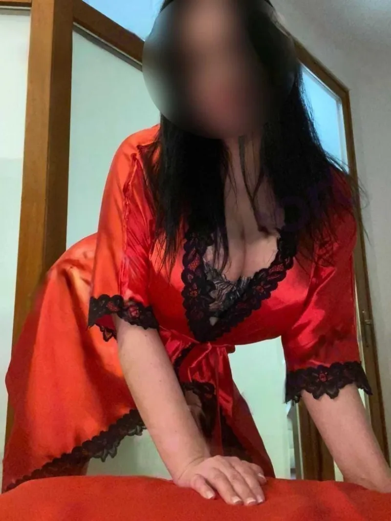 Katia Inside